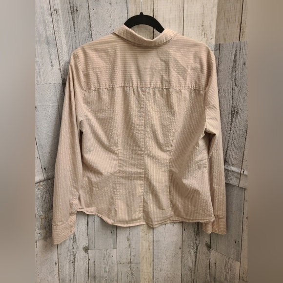 7th Avenue NY&C Button-Up, Blush Pink w/ White and Shimmer Pinstripes, Size XL - Picture 5 of 7